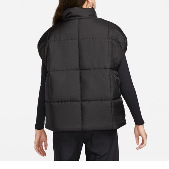 NWT Nike Sportswear Classic Puffer Therma-Fit Loose Fit Vest Black Women Size M - Picture 3 of 13